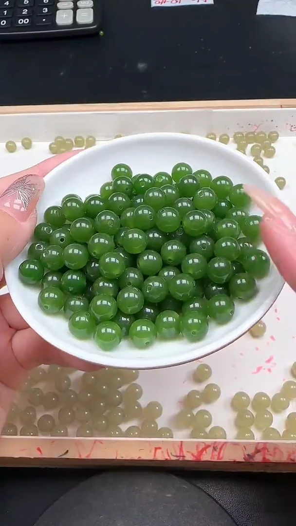 未镶嵌和田玉（碧玉）珠宝半成品碧玉N282卡8mm散珠25颗