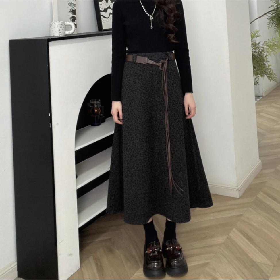 IEF/爱依服2025冬季新款时尚显瘦豹纹加厚呢绒单裙