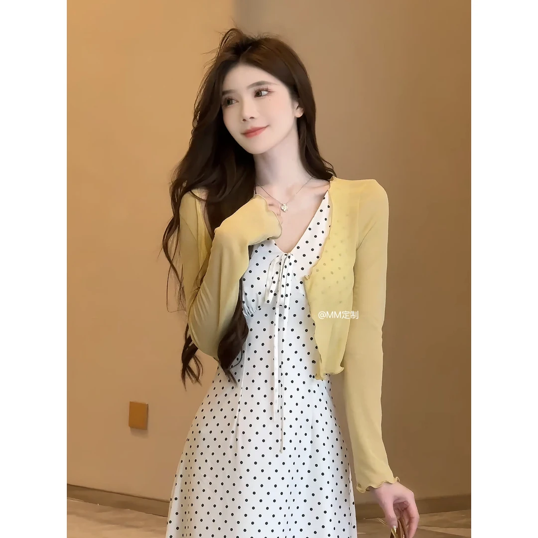 【浪漫假日】2025新款早春法式复古波点V领气质纯欲风连衣裙A359