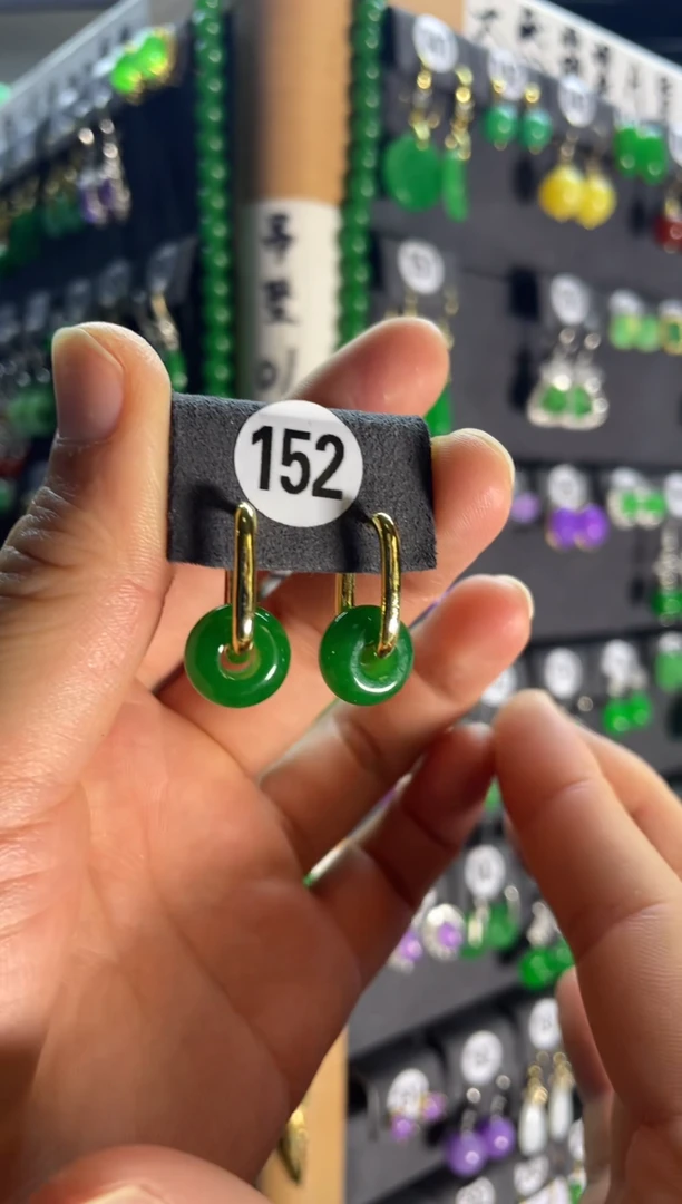 【闪购商品】翡翠耳饰银S925镶嵌152...