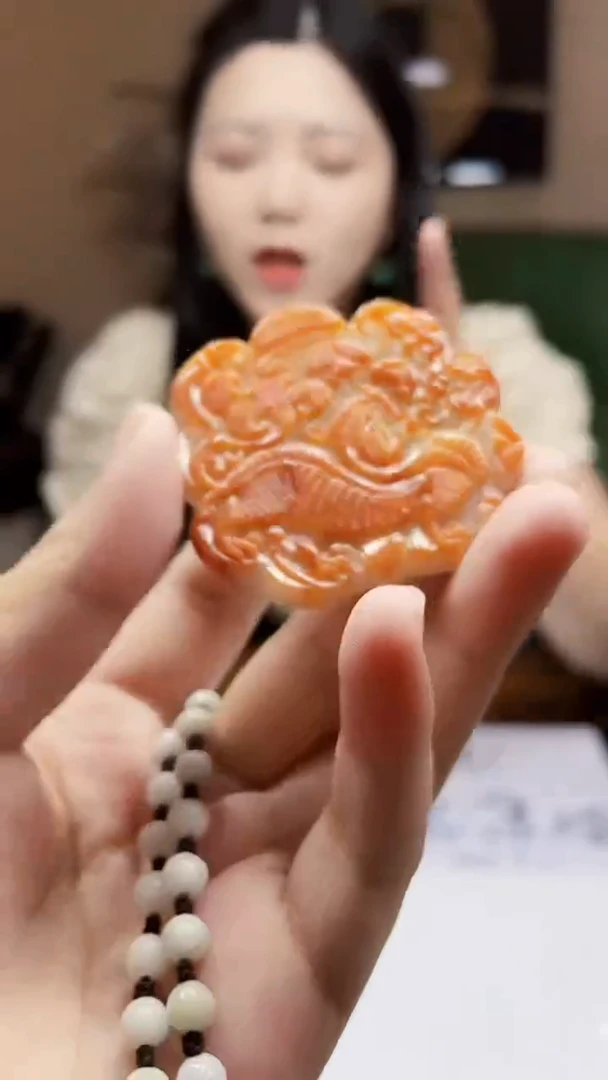 未镶嵌定制翡翠吊坠95