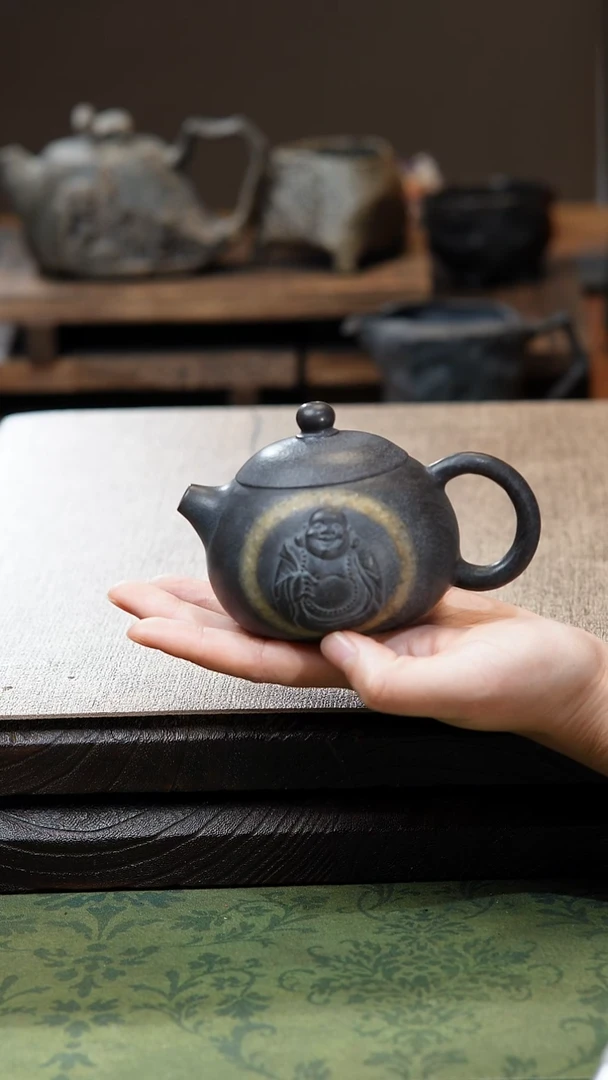 中式归玉堂冰碛岩重工雕刻俏色西施壶