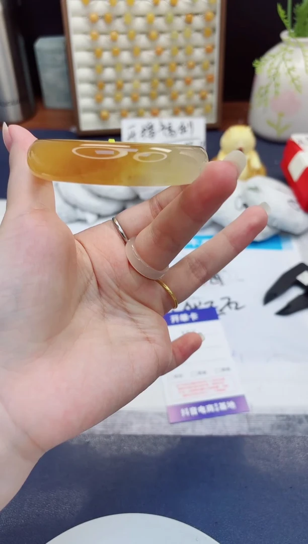 未镶嵌手镯石英质玉152-财气镯-圈口54