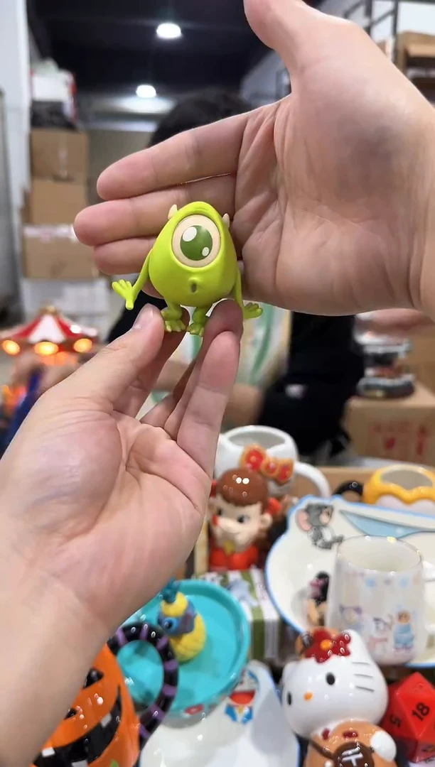 瓷片大眼仔摆件