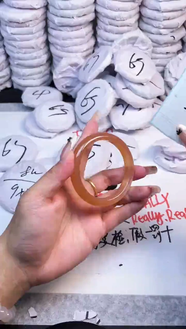 手镯玛瑙/玉髓未镶嵌354