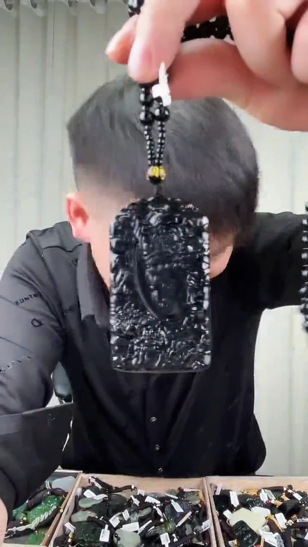 未镶嵌和田玉挂件1