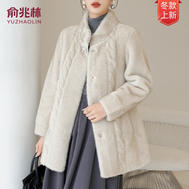 俞兆林25年新款冬款洋气时尚高端仿皮草阔太太外套中老年女装