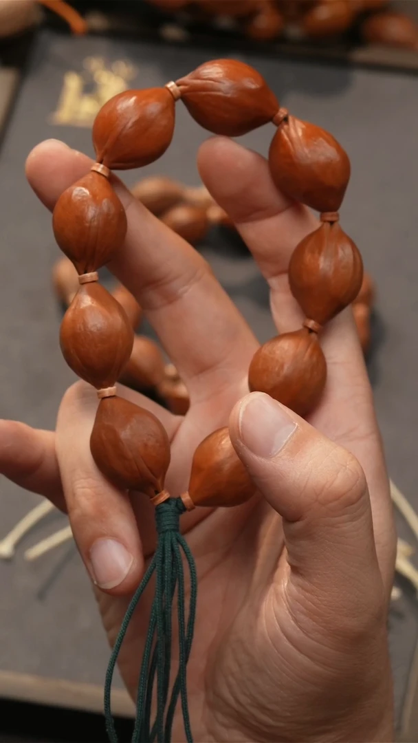 橄榄核手串/手链大**兜20-30铁素四花核