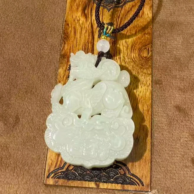 天然和田玉吊坠（多样性发其一）CY48026