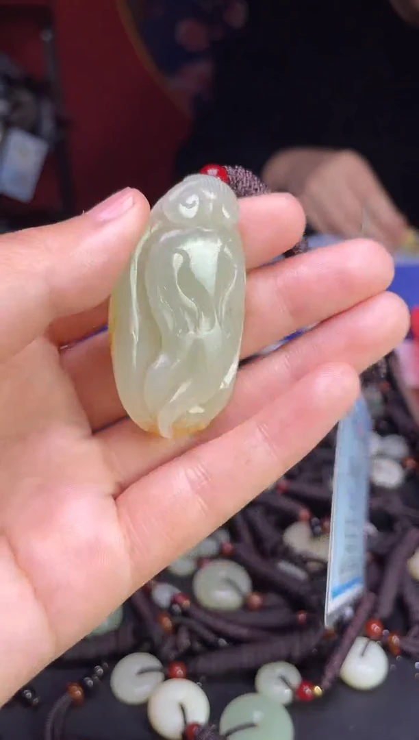 未镶嵌和田玉挂件1