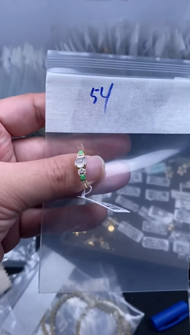 颈饰未镶嵌翡翠天然缅甸翡翠珠子