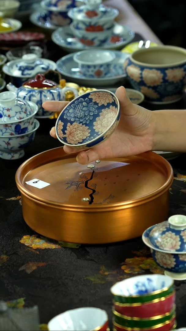 景德镇手绘瓷器放漏场