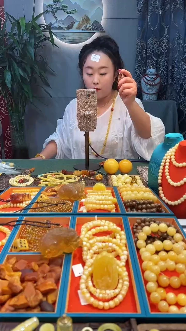 未镶嵌蜜蜡裸石蜜蜡红皮全皮手把件