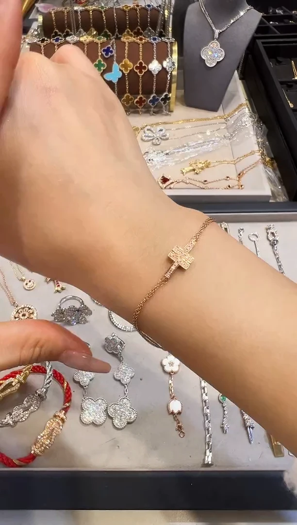 18K金镶嵌手链钻石18k金满钻双t手链17-18手围