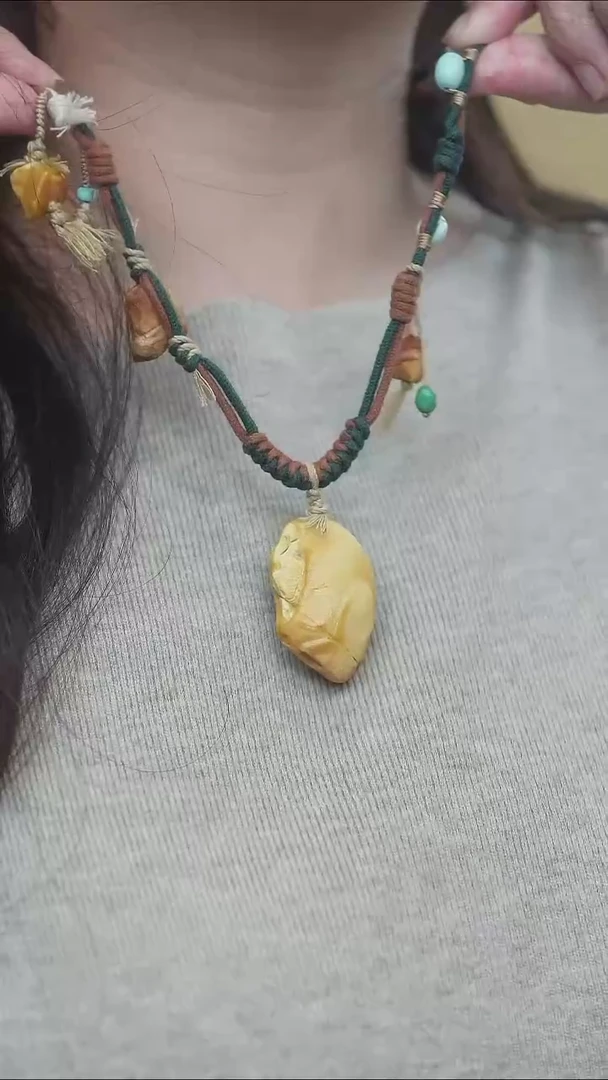 琥珀颈饰未镶嵌蜜蜡吊坠