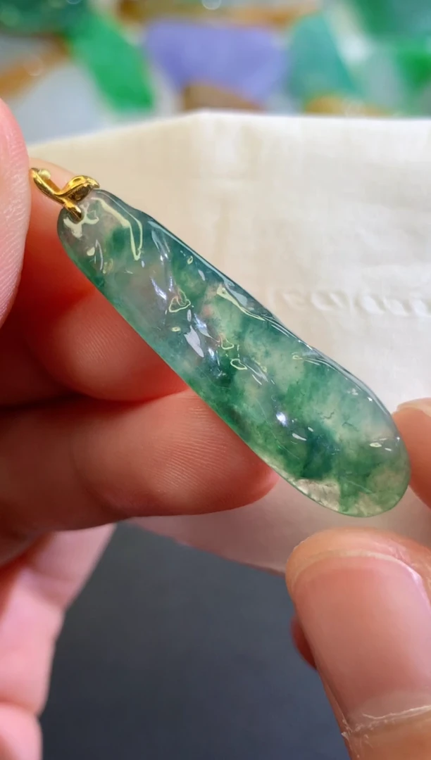 翡翠18K金镶嵌吊坠(不含链)631