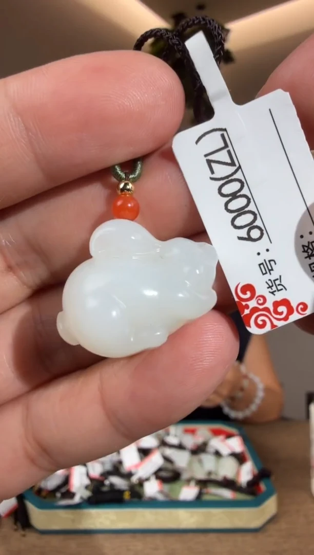 颈饰未镶嵌和田玉ZL