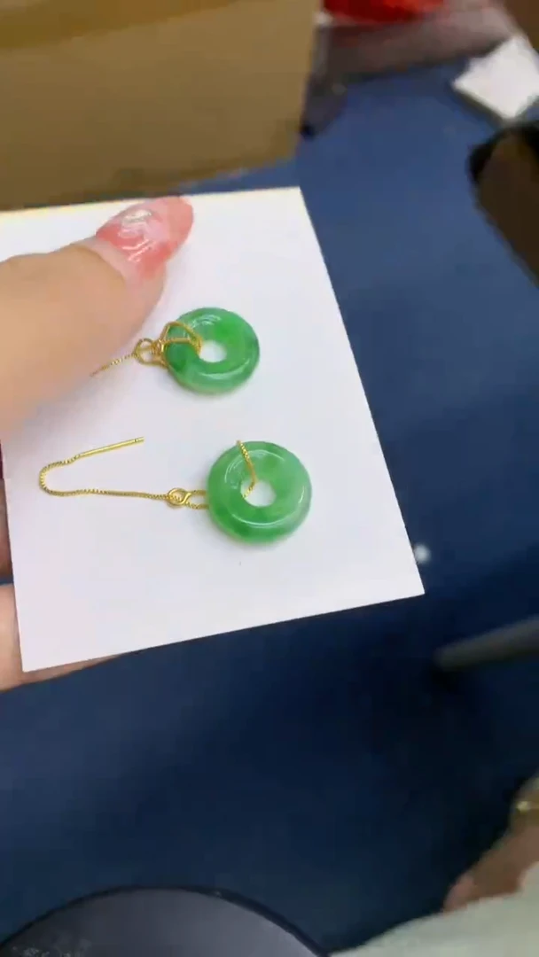 颈饰未镶嵌翡翠1