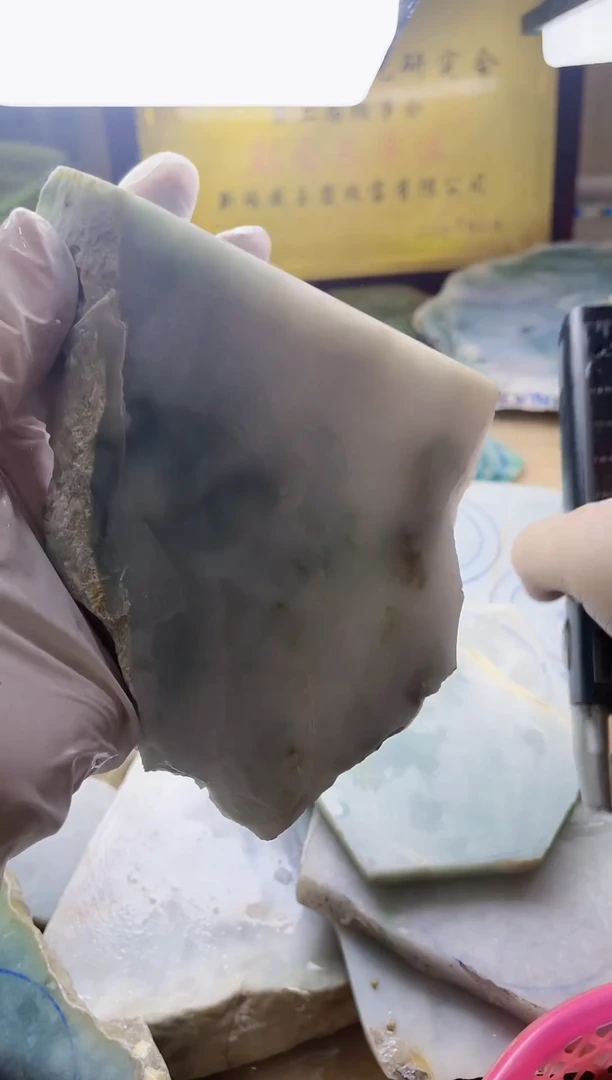 翡翠未镶嵌颈饰A货曹玉386