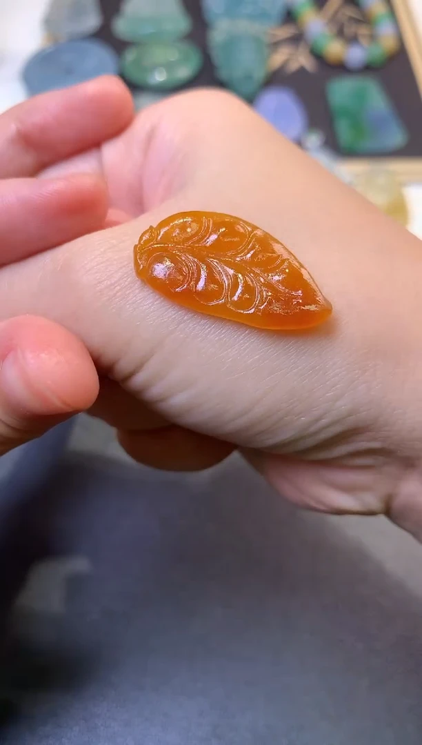 未镶嵌定制翡翠毛货