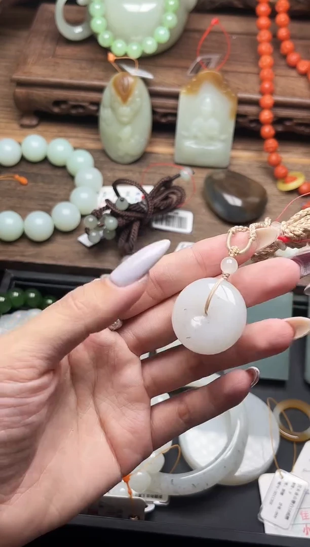 吊坠(不含链)未镶嵌和田玉新疆黑山 平安扣