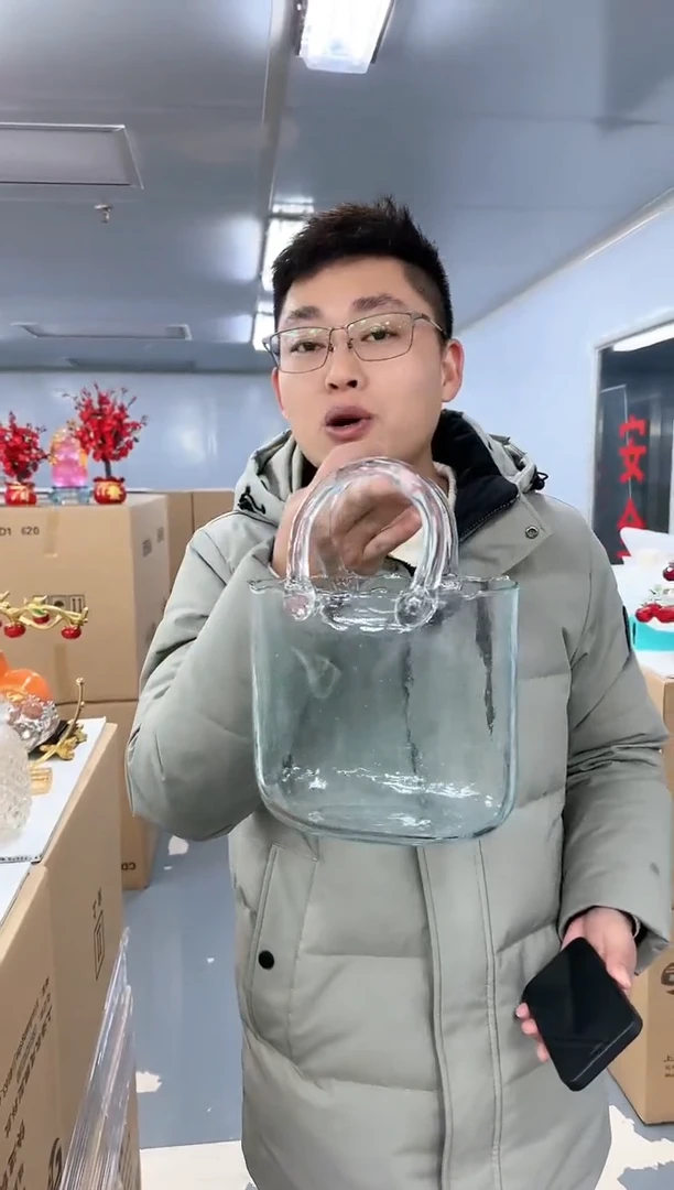 【闪购商品】玻璃云泰0000