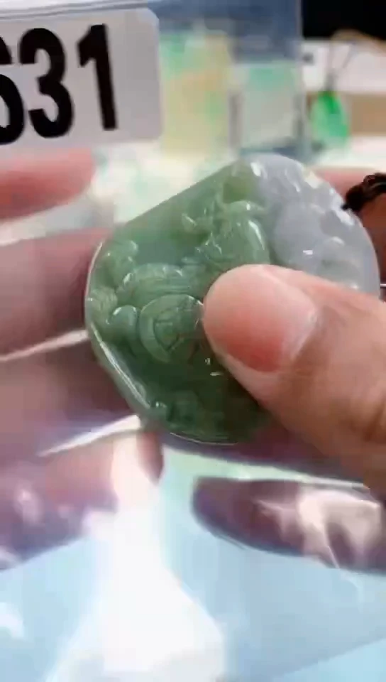 【闪购商品】翡翠挂件未镶嵌天然翡翠吊坠挂件