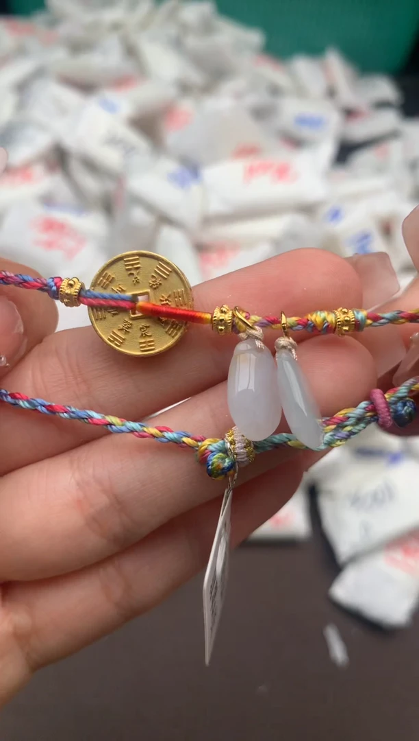 【闪购商品】翡翠手绳未镶嵌一