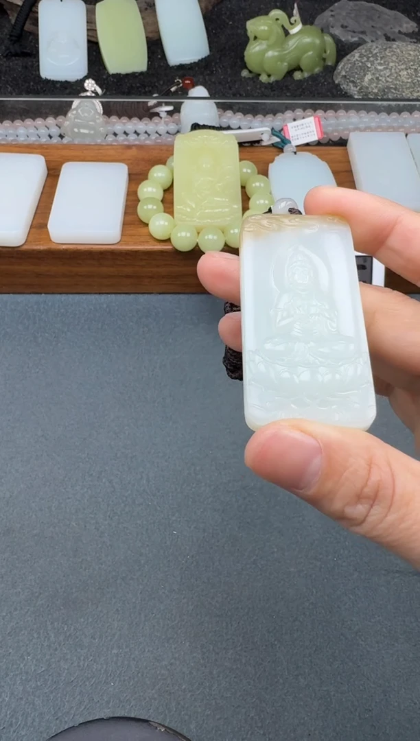 颈饰未镶嵌和田玉2