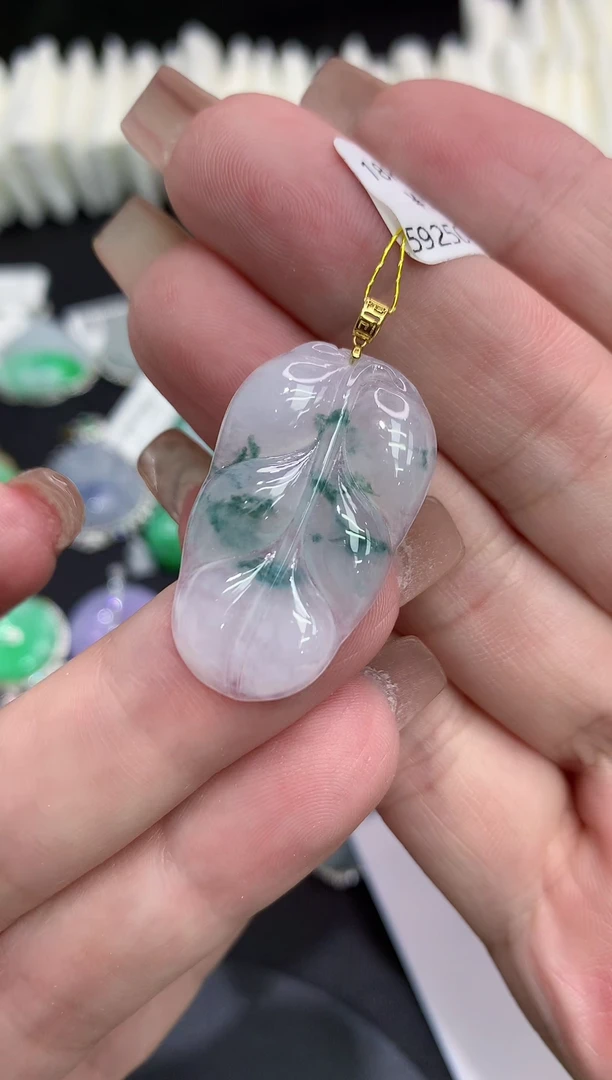 吊坠(不含链)18K金镶嵌翡翠11