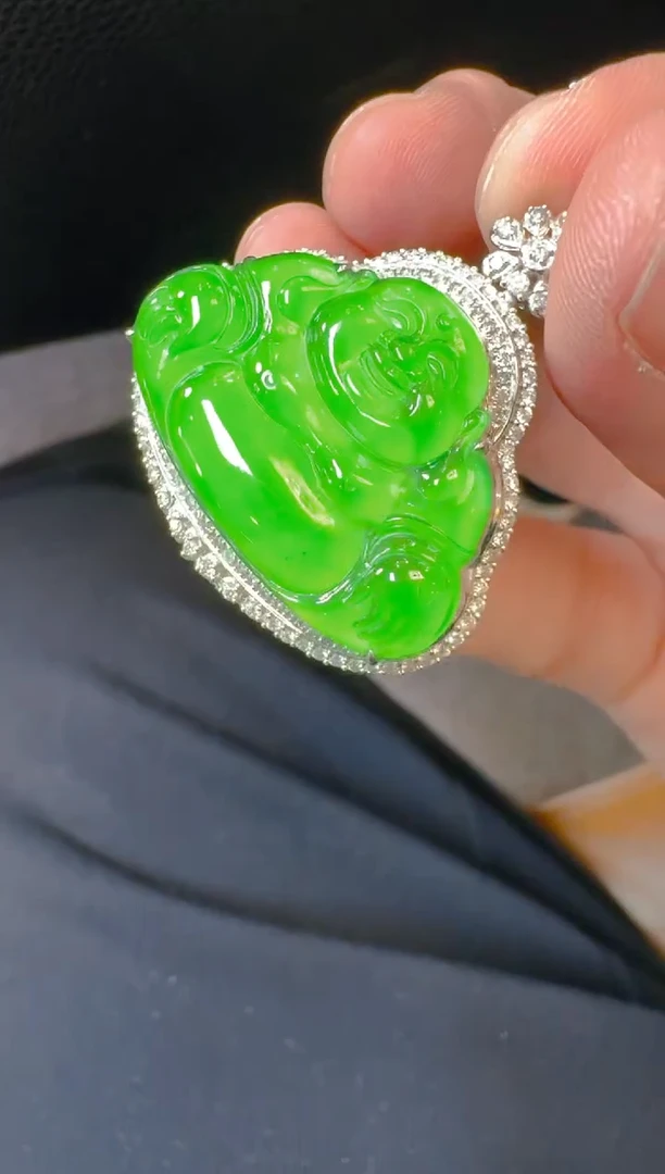 【闪购商品】翡翠吊坠(赠链)18K金镶嵌天然A货翡翠