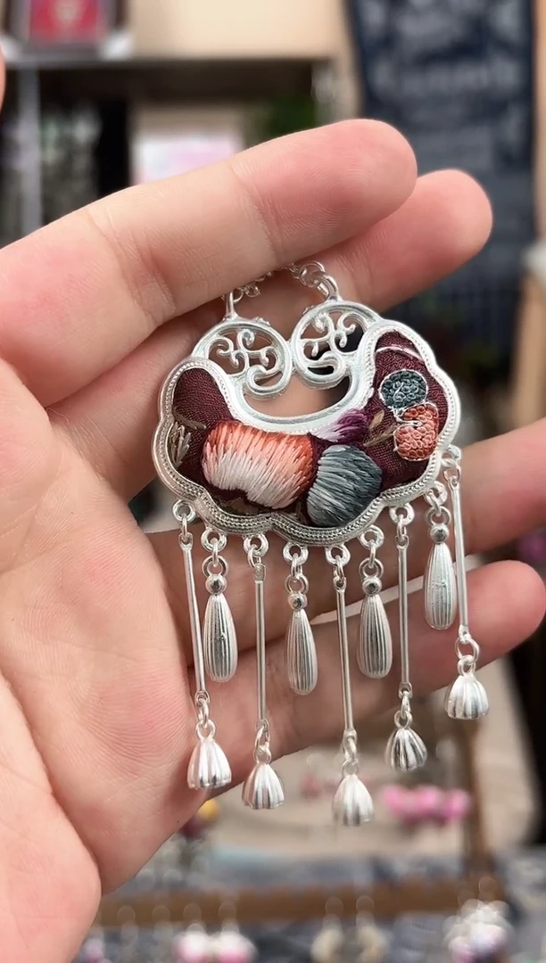 织绣玄*民族风非遗老绣饰品580*