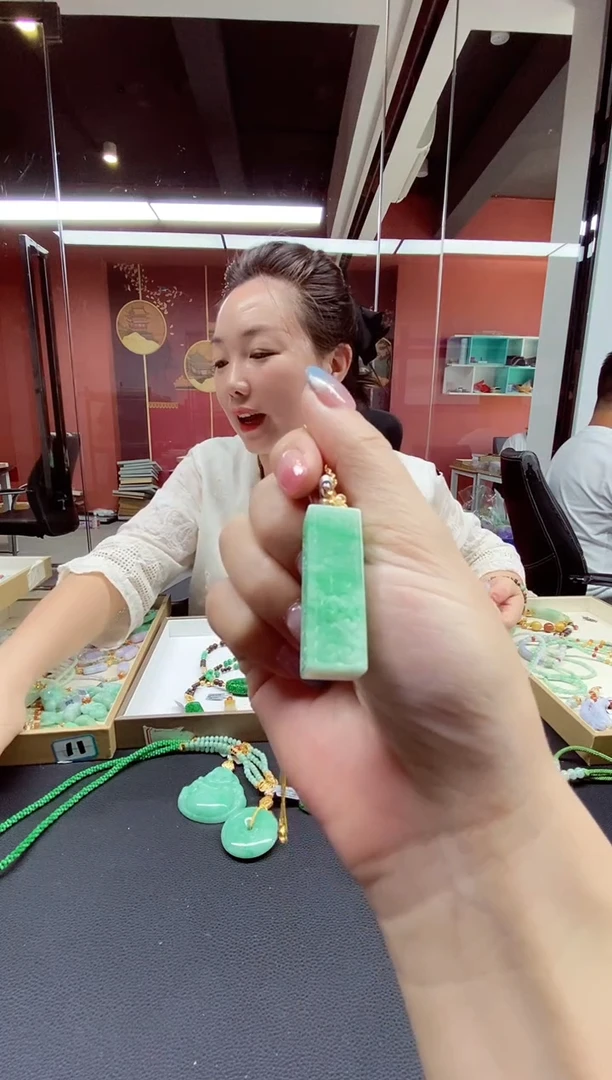 颈饰未镶嵌翡翠翡翠吊坠