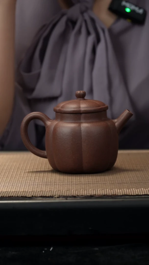 茶壶紫砂底曹青筋纹言心170CC