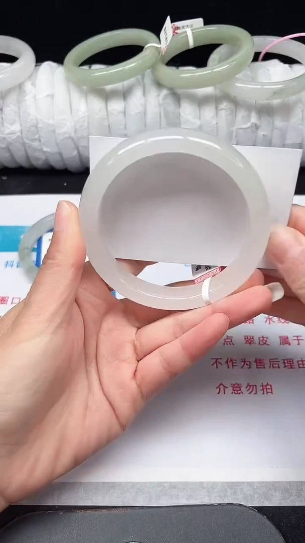 未镶嵌手镯石英质玉12-64/65