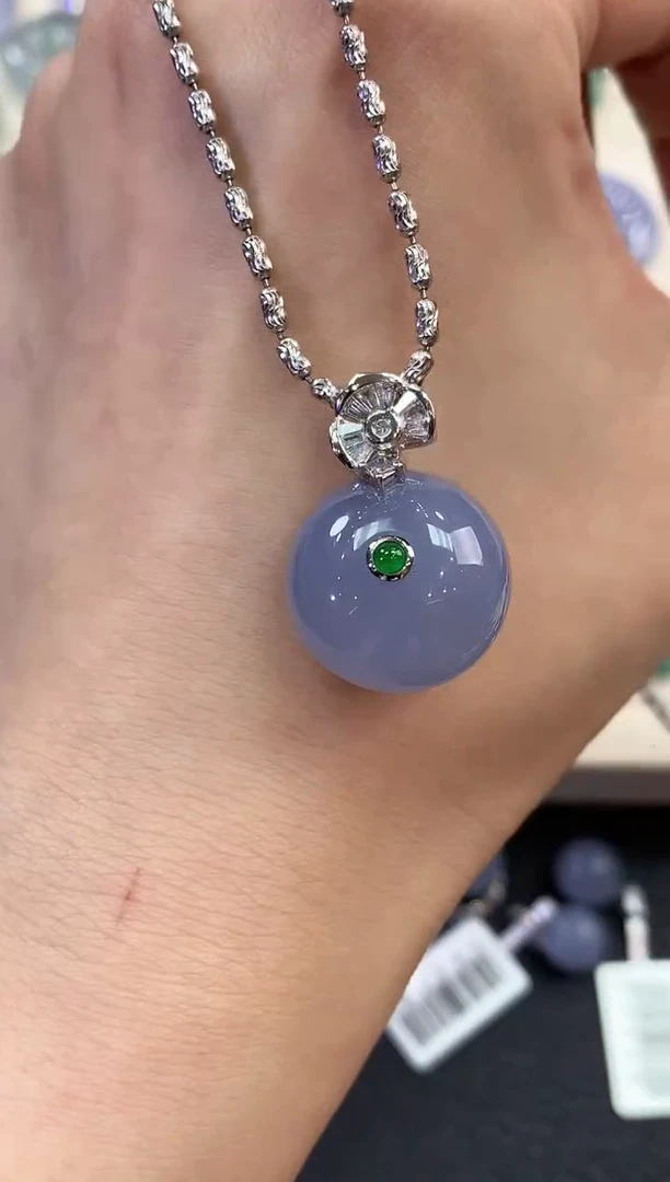 【闪购商品】翡翠吊坠(不含链)18K金镶嵌 B85有色差