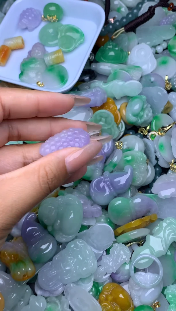 翡翠未镶嵌颈饰天然缅甸翡翠吊坠