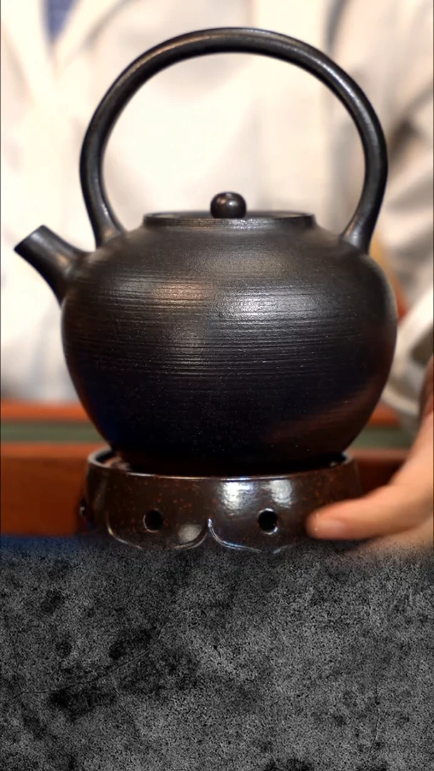 宜兴紫砂 紫砂茶壶 煮水