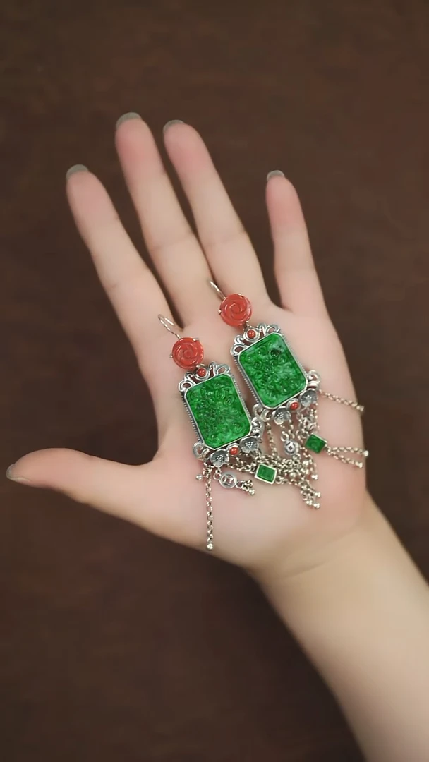 翡翠挂件未镶嵌闪购 方牌花花