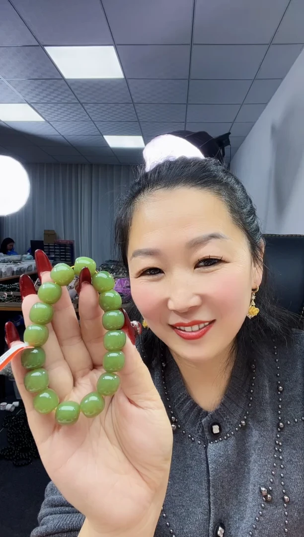 未镶嵌手链和田玉天然和田玉新疆黑山黄口14老型