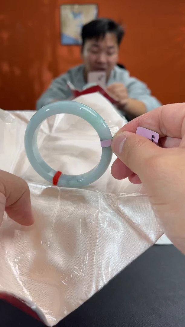 未镶嵌手镯翡翠55