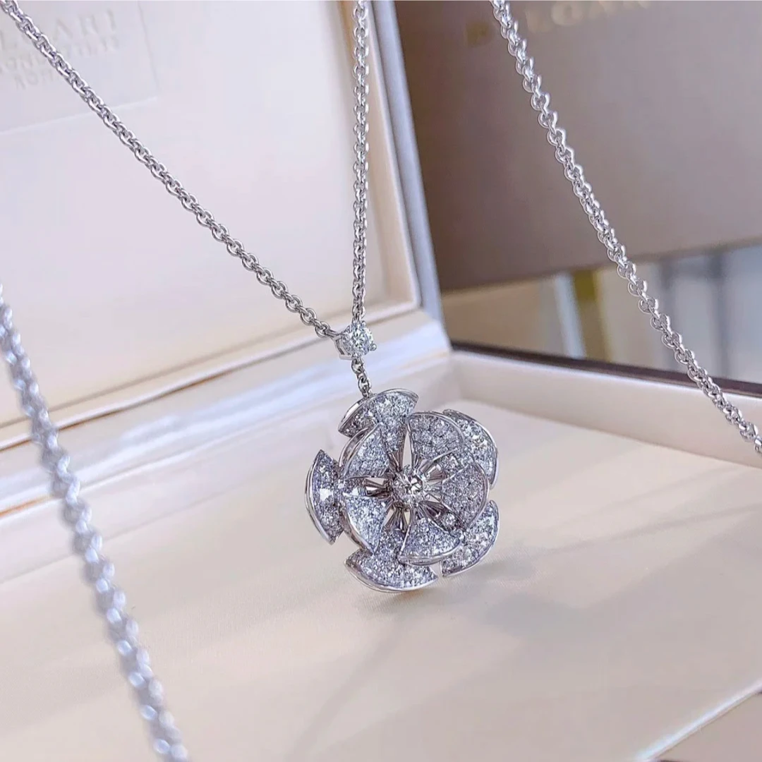 99新 BVLGARI/宝格丽 【小花念念】DIVAS DREAM 花瓣 满钻 项链