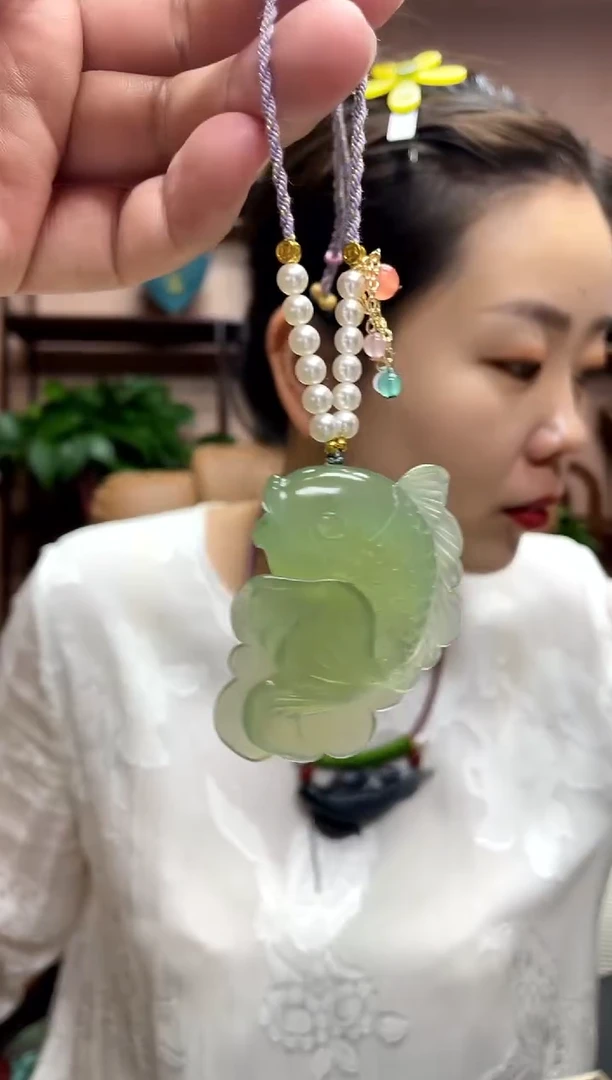 岫玉未镶嵌吊坠懂****有·