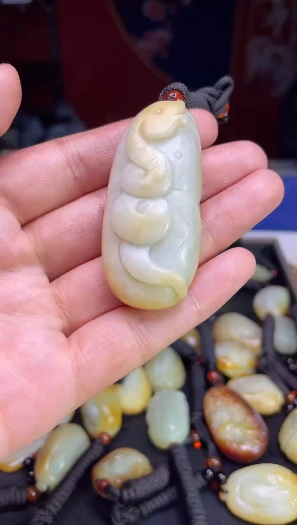 颈饰未镶嵌和田玉123
