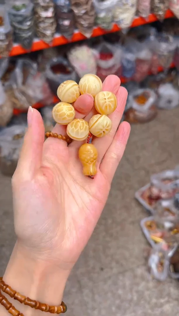 吊坠菩提根/象牙果富甲天下手捻 黄色