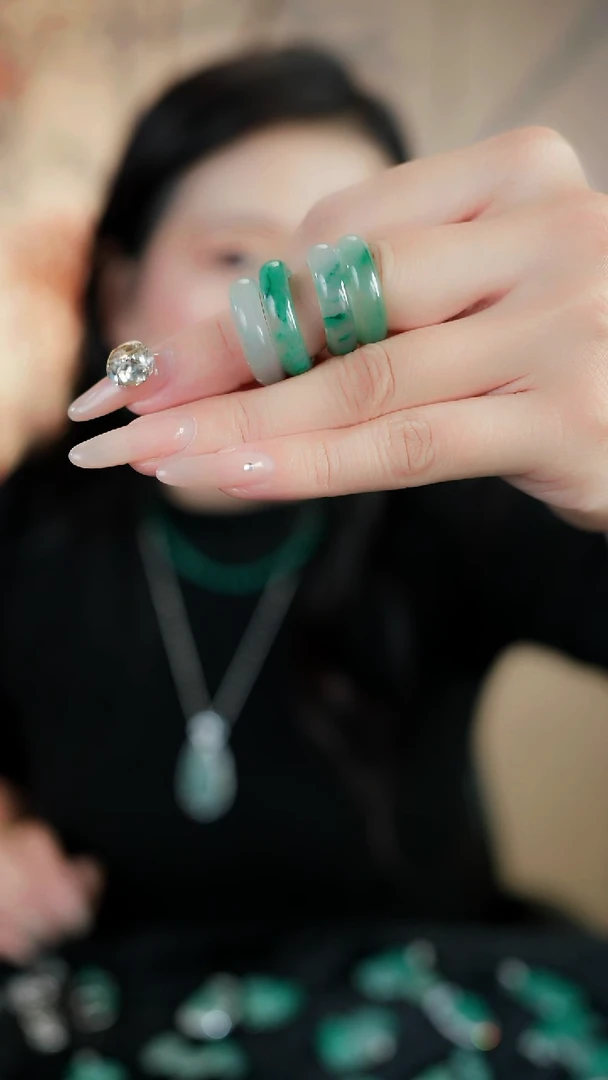 未镶嵌石英质玉（非洲翠）珠宝奇石戒圈（卡16-19）