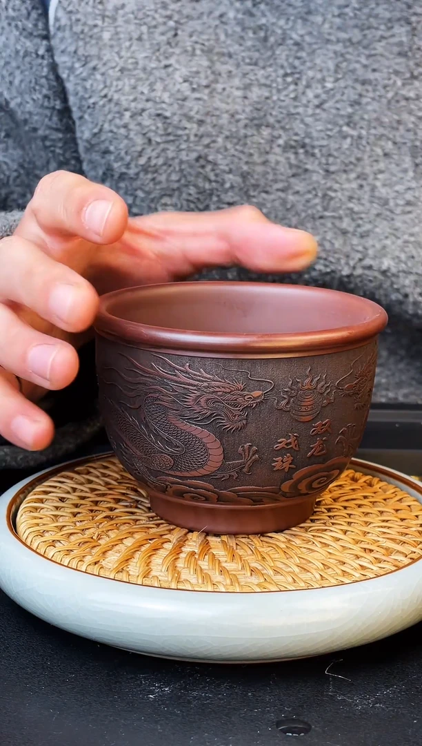 双龙戏珠 石红主人杯