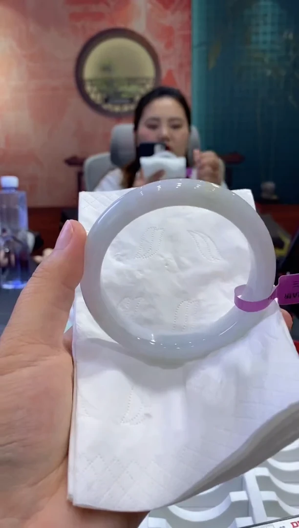 翡翠手镯未镶嵌多人0007958