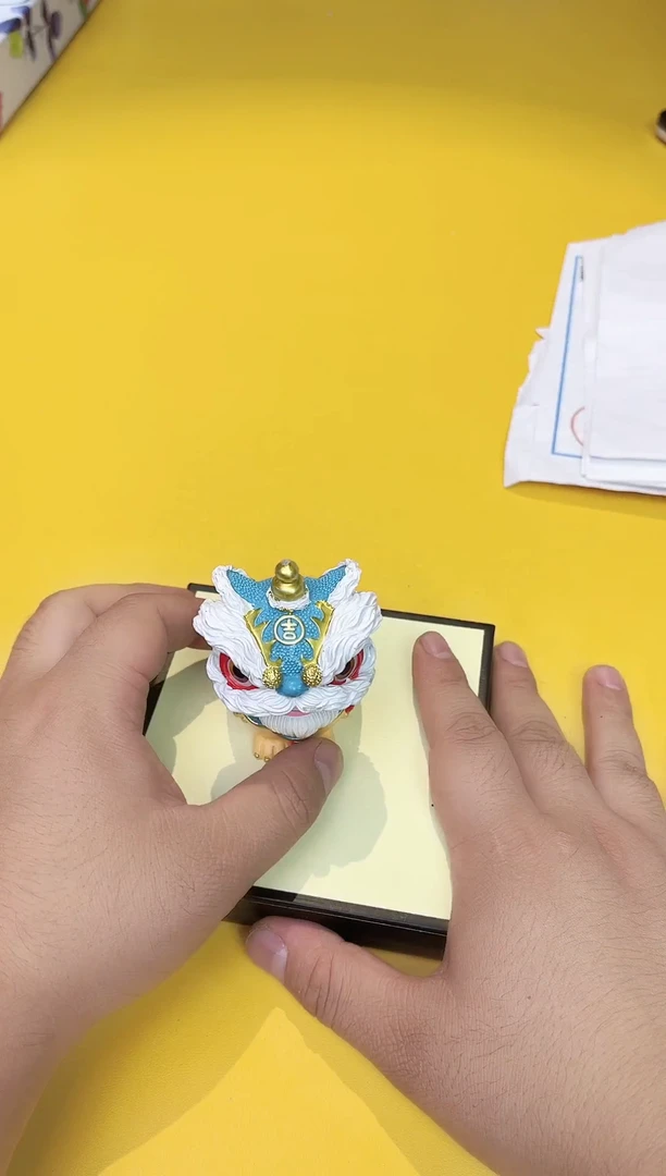 瓷片jm红绳               默认微瑕 介意慎拍