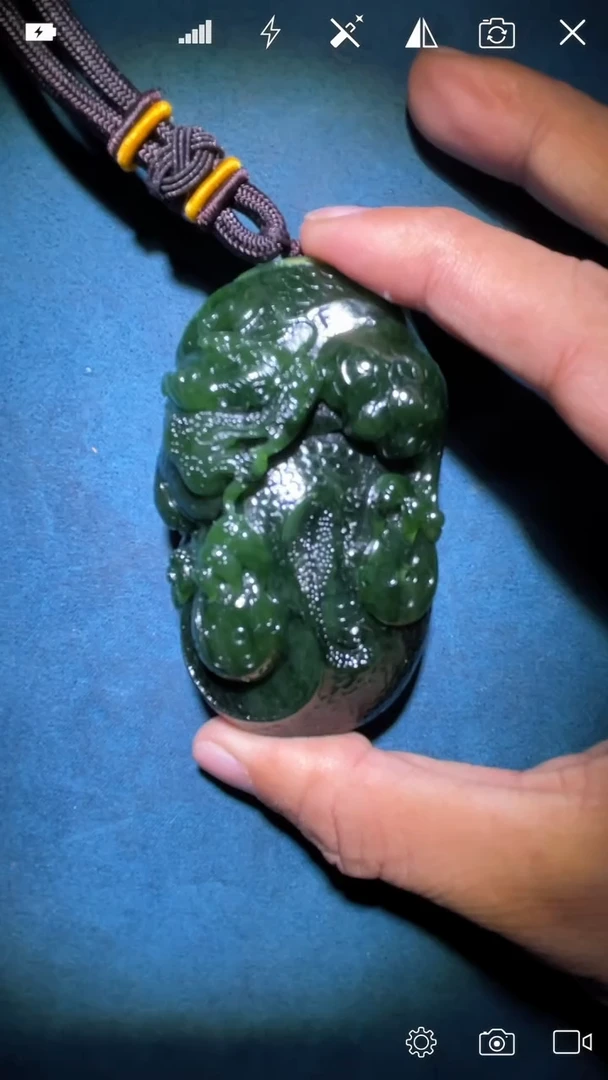 未镶嵌和田玉把件ljj   碧玉龙